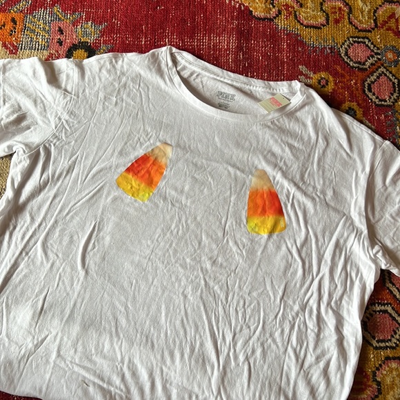 VS PINK Halloween Candy Corn Tee - Picture 2 of 4